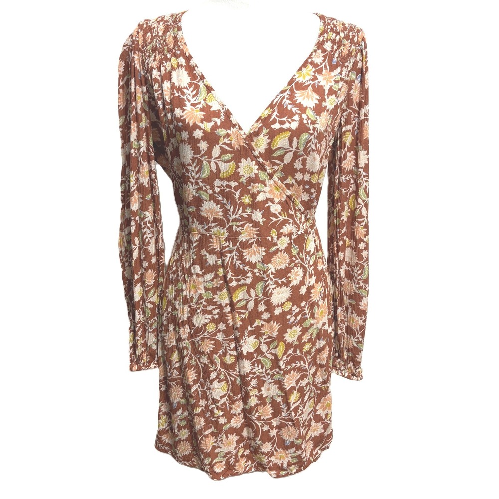 Billabong Wrap Dress Red Clay Crinkle Floral Blouson Sleeve Boho Cottage Party M - Picture 3 of 12